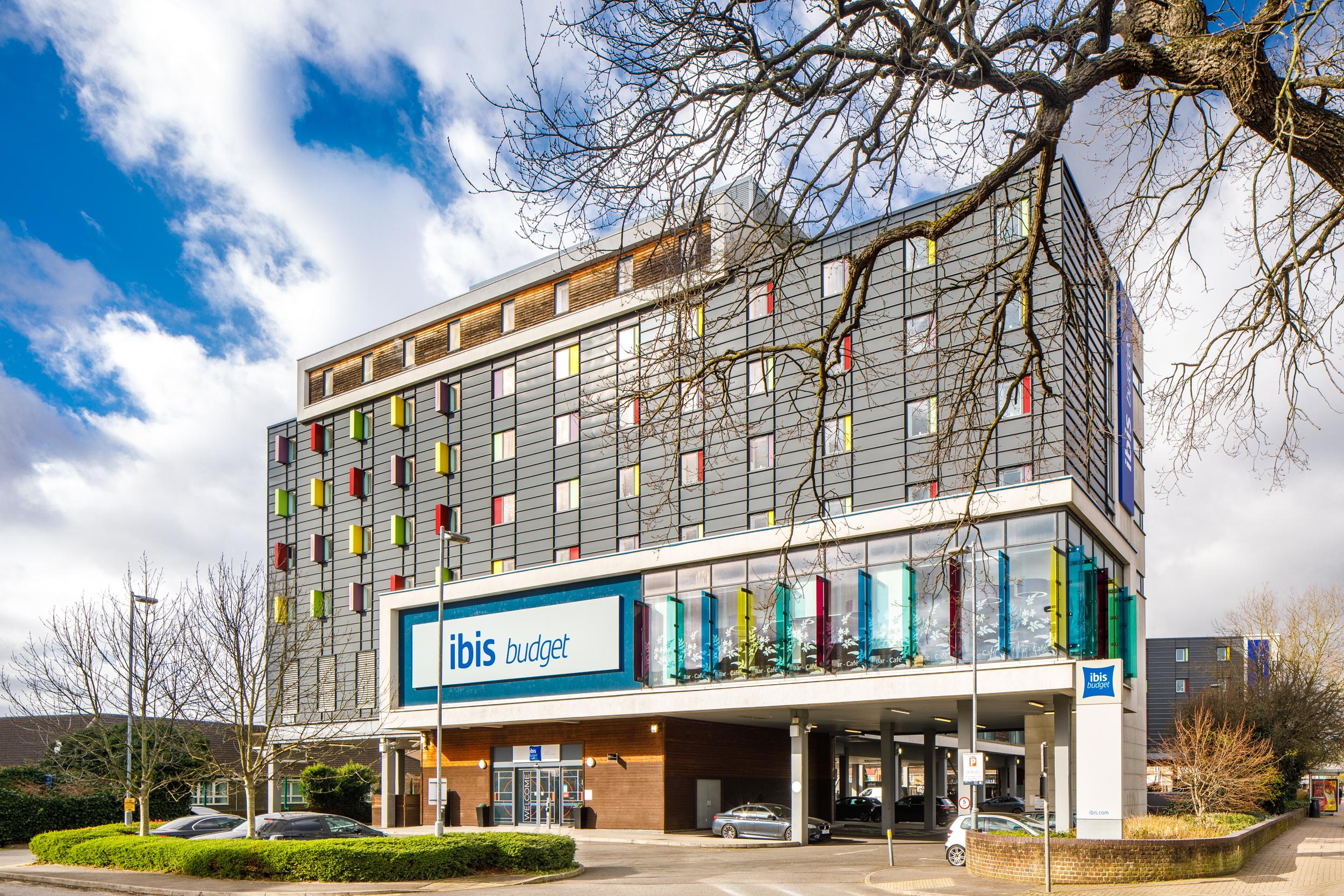 Ibis Budget London Heathrow Central Cranford Kültér fotó